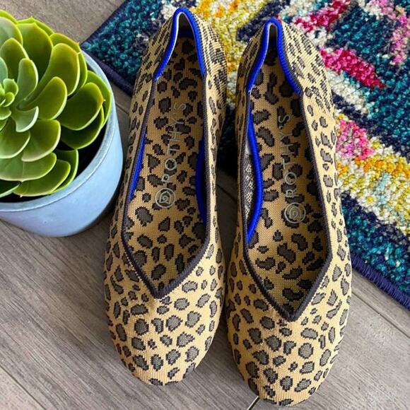 Rothy's spotted leopard print round toe size 8 flat woman’s shoes - Picture 1 of 12